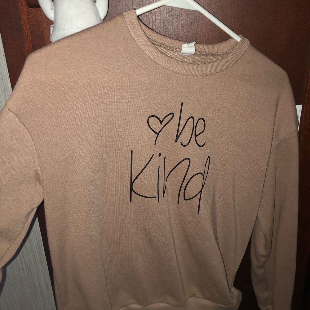 Be kind 🧸 Brown Grahpic T-shirt